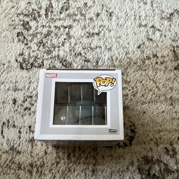 Captain America Pop Figure - Picture 5 of 5